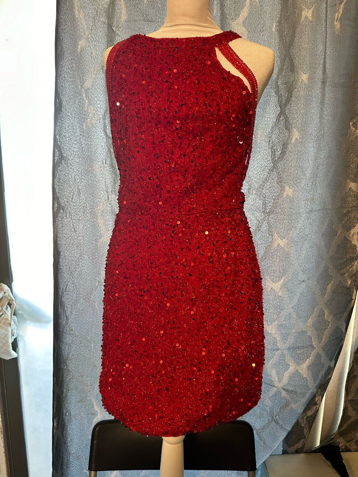 Size M Homecoming High Neck Red Cocktail Dress on Queenly