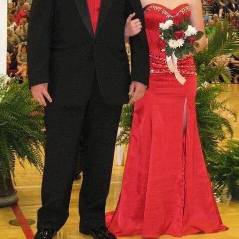Size 8 Prom Strapless Red Floor Length Maxi on Queenly