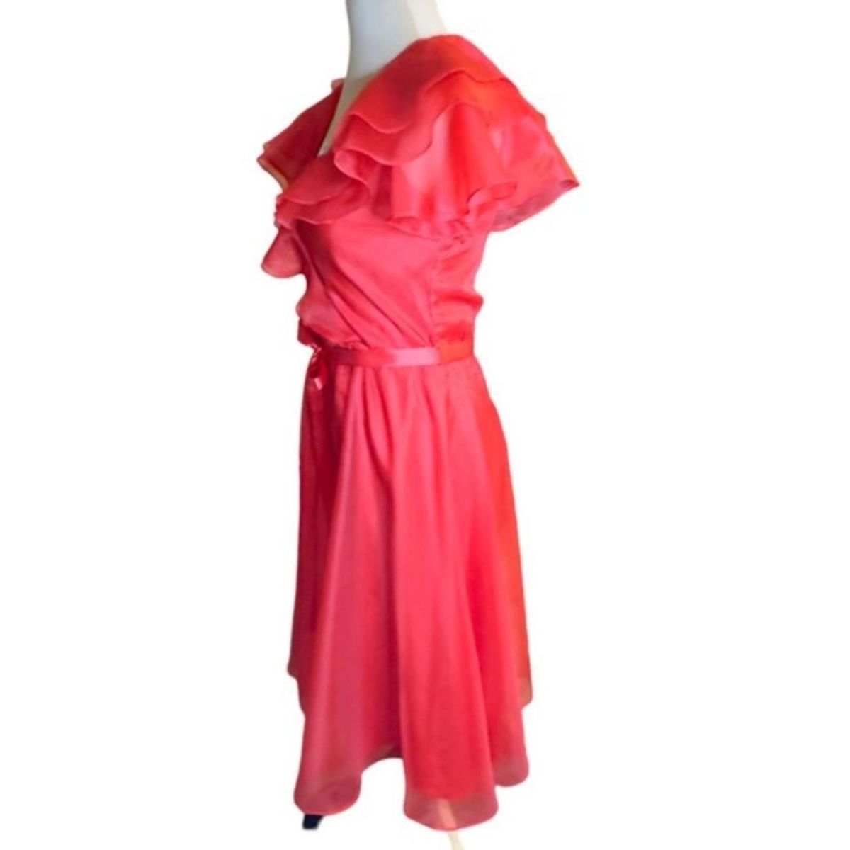 Joy Steven’s collection Size S Homecoming Plunge Pink Cocktail Dress on Queenly