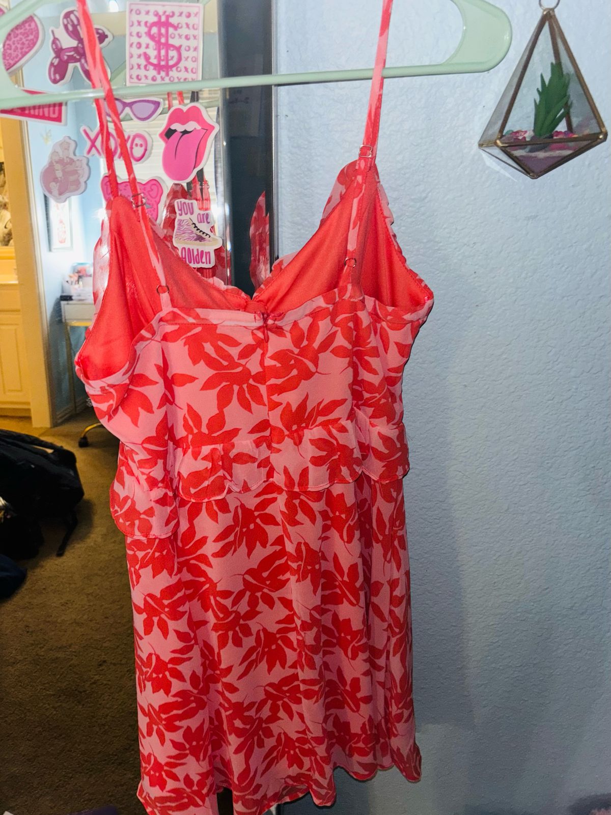 Size M Plunge Coral A-line Dress on Queenly