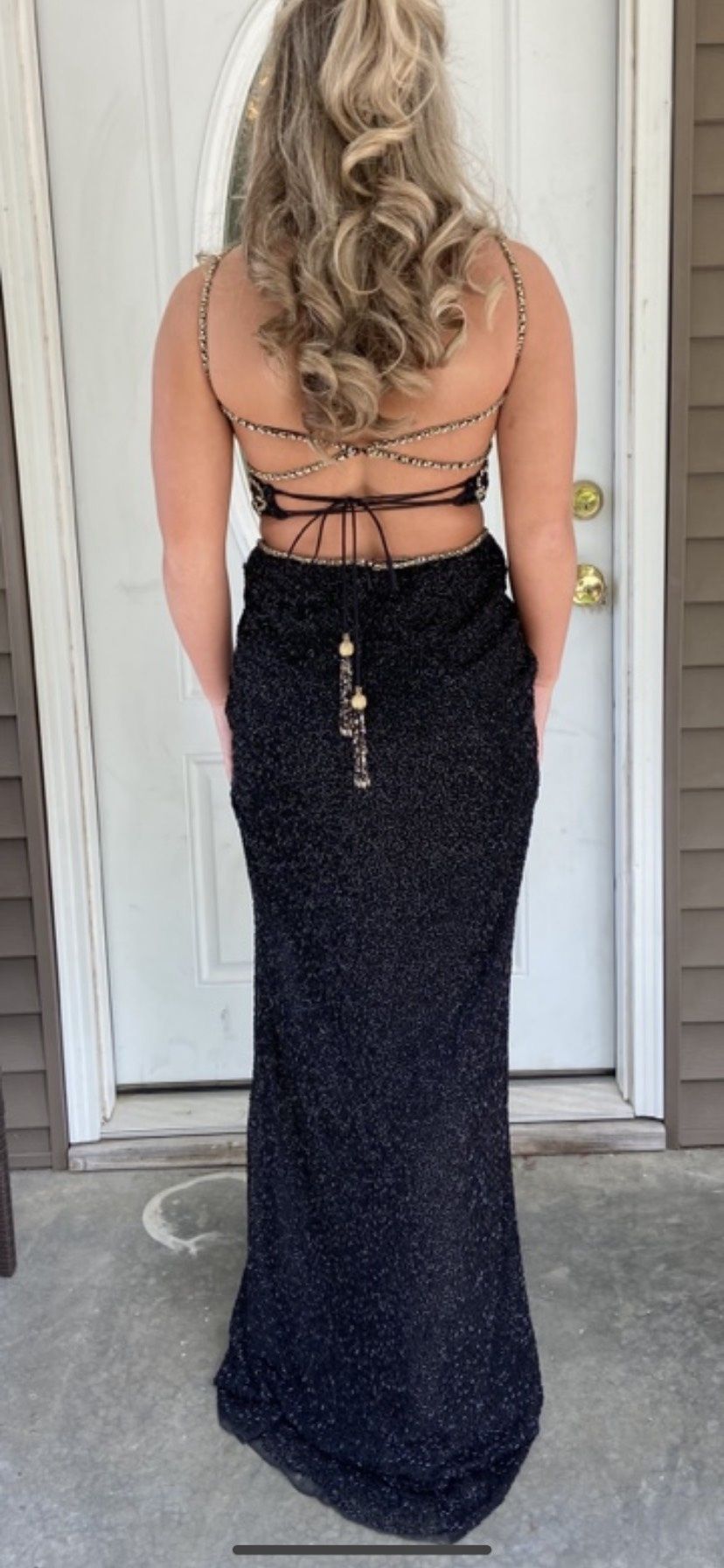 Sherri Hill Size 4 Prom Black A-line Dress on Queenly