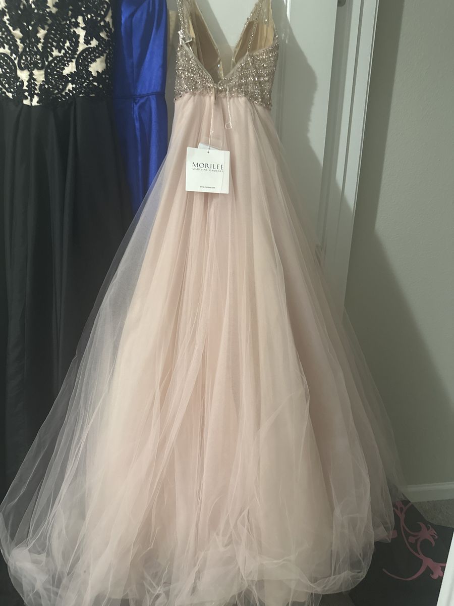 Style 43013 MoriLee Size 0 Prom Plunge Pink Ball Gown on Queenly