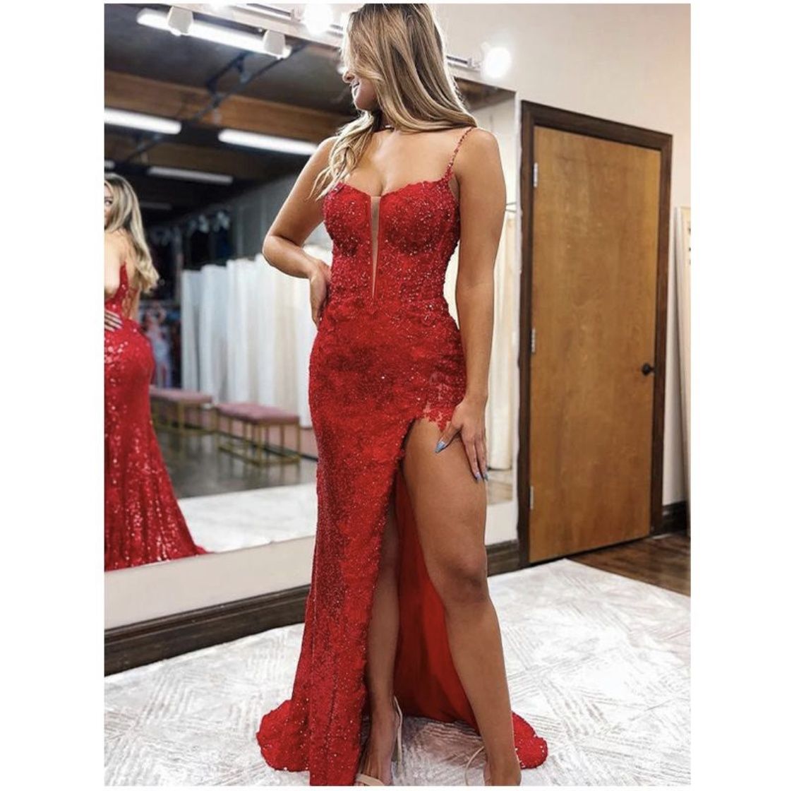 Style 54838 Sherri Hill Size 4 Red Side Slit Dress on Queenly