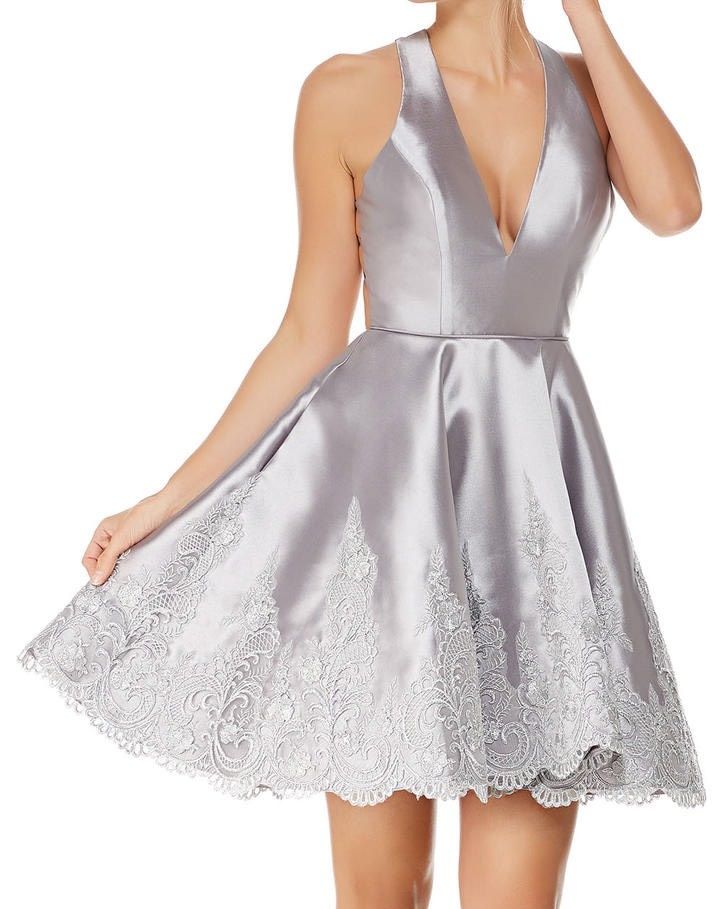 Style 3771 Alyce Paris Size 6 Halter Silver Cocktail Dress on Queenly