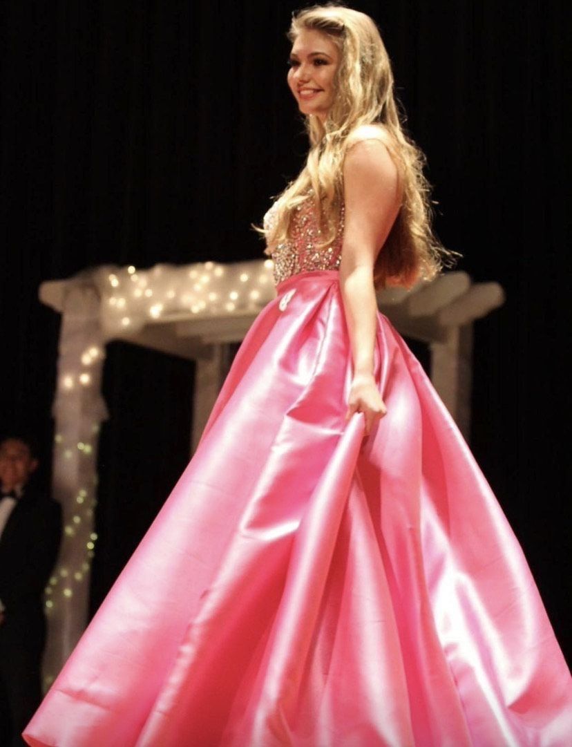 Mac Duggal Size 0 Prom Halter Hot Pink Ball Gown on Queenly