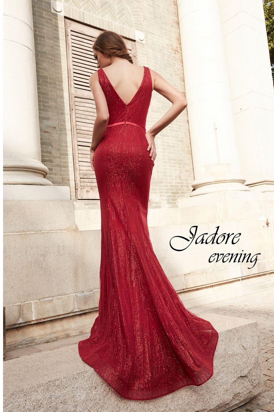 Style J15018 Jadore Size 6 Red Floor Length Maxi on Queenly
