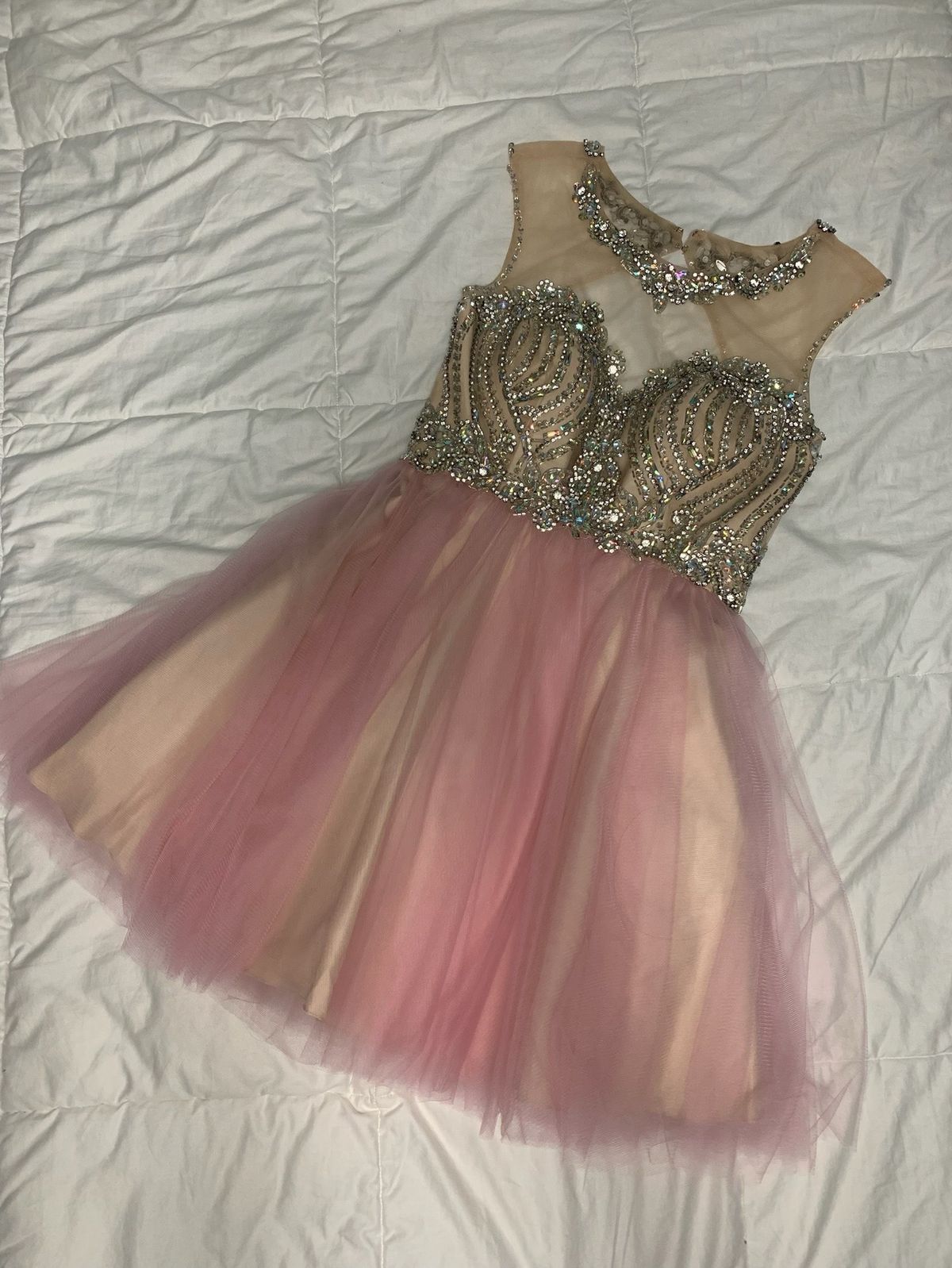 Alyce Paris Size 6 Prom Pink Cocktail Dress on Queenly
