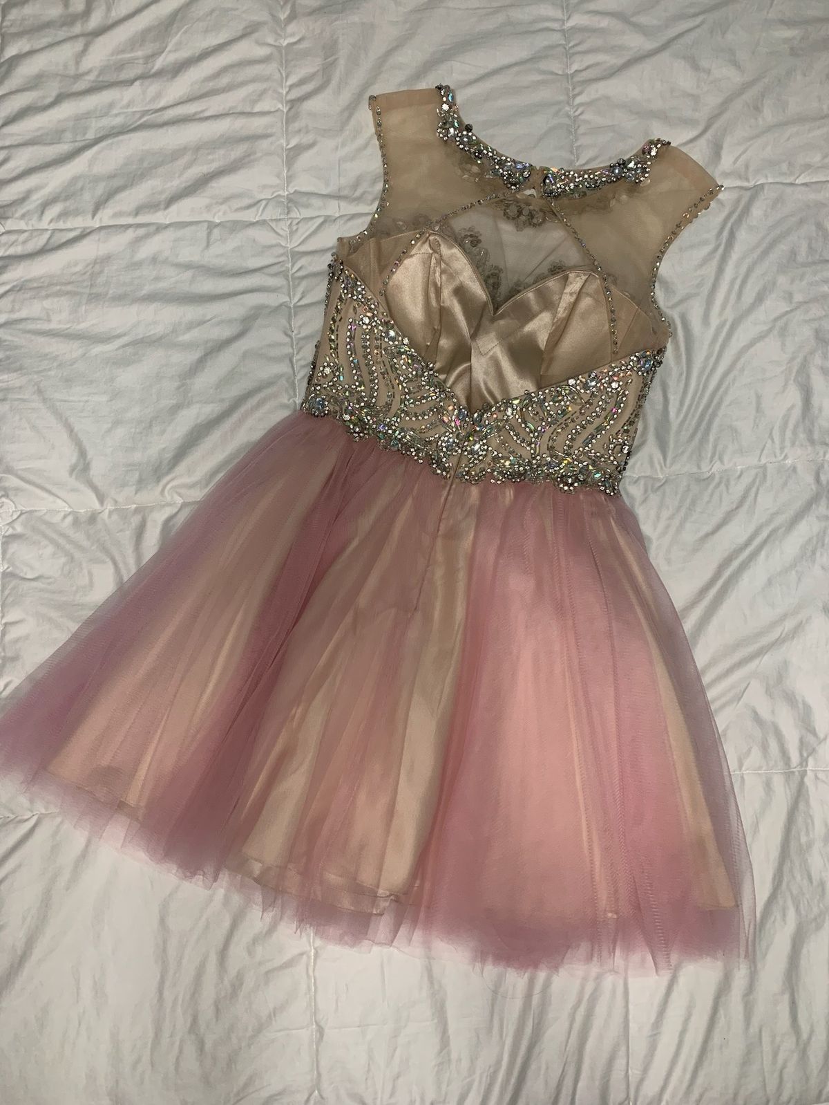 Alyce Paris Size 6 Prom Pink Cocktail Dress on Queenly