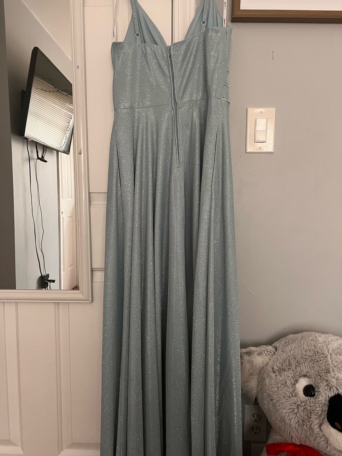 Speechless Size 10 Prom Plunge Blue A-line Dress on Queenly