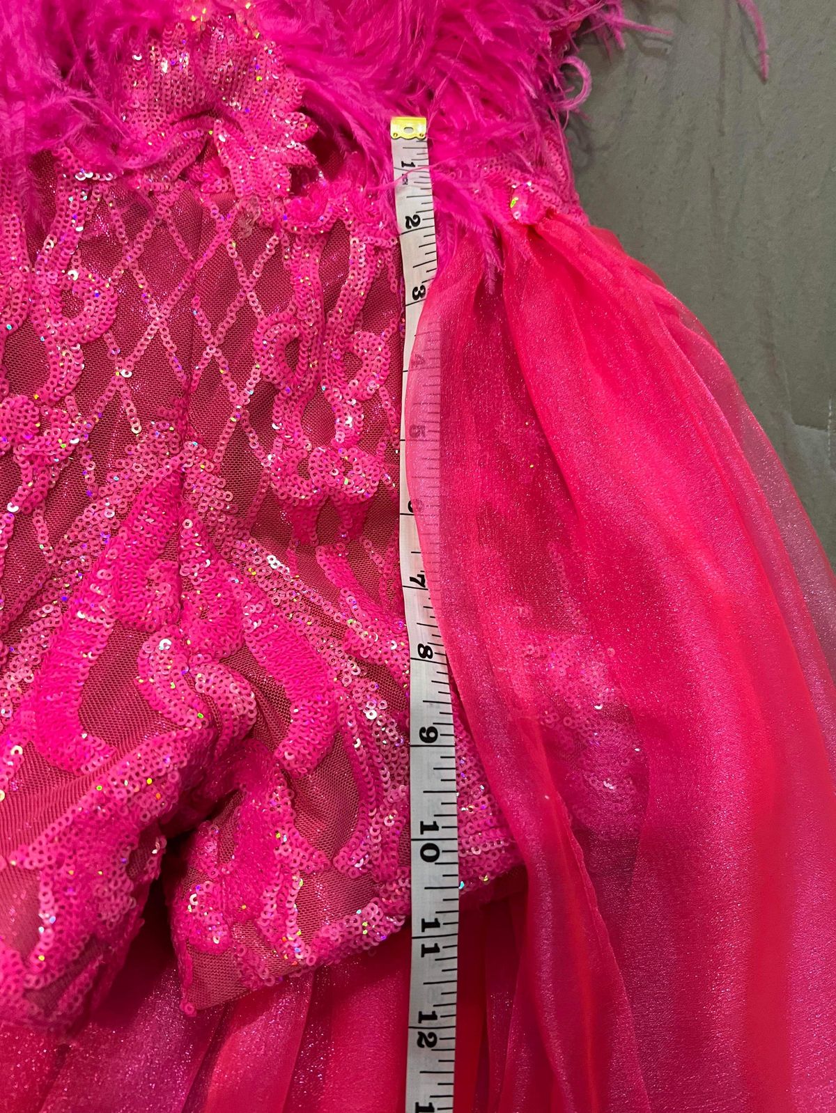 Size 2 Pageant Plunge Pink Cocktail Dress on Queenly