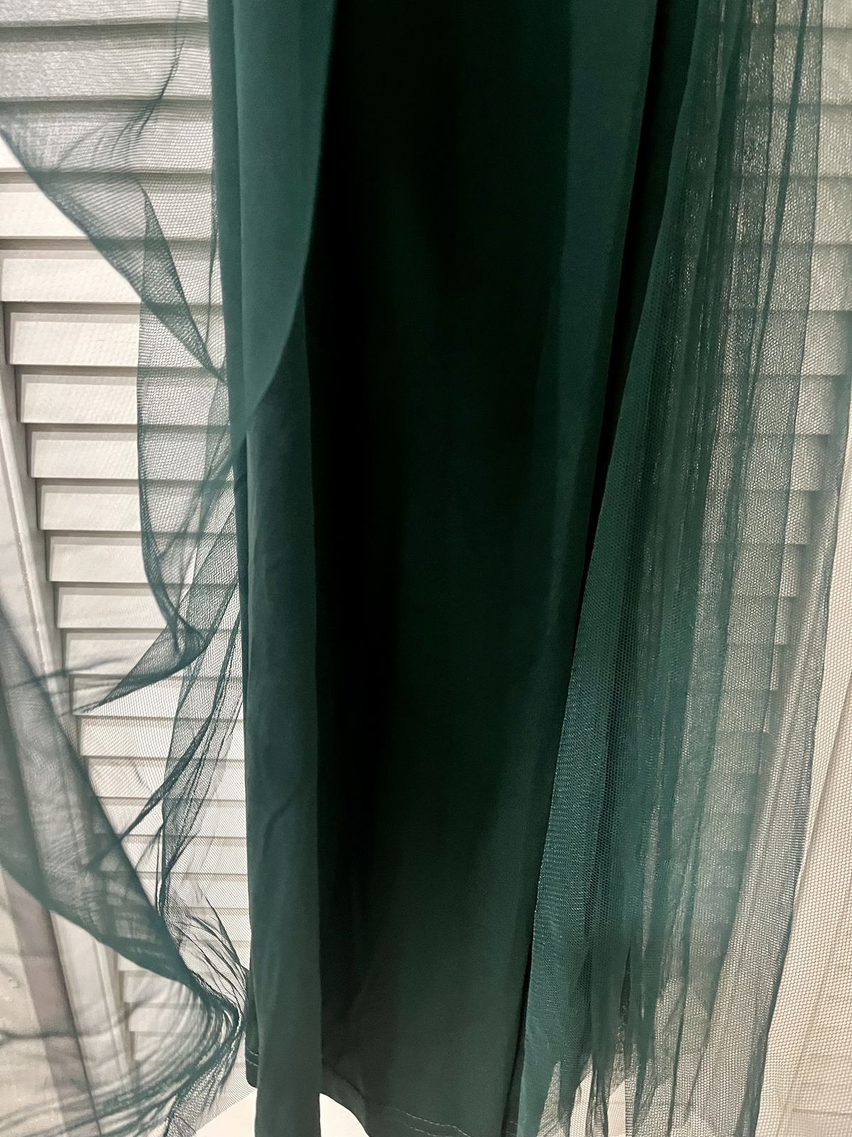 Style 879542 Lulus Size 4 Plunge Sheer Green Side Slit Dress on Queenly