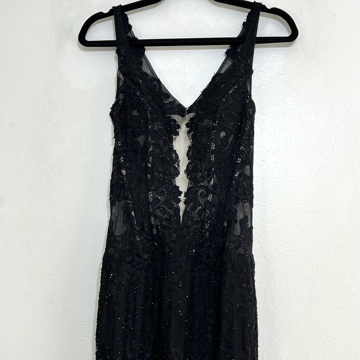 Style 28648 La Femme Size 8 Plunge Lace Black Side Slit Dress on Queenly