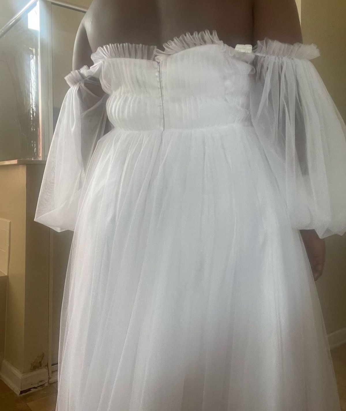 Plus Size 16 Wedding Off The Shoulder White Ball Gown on Queenly