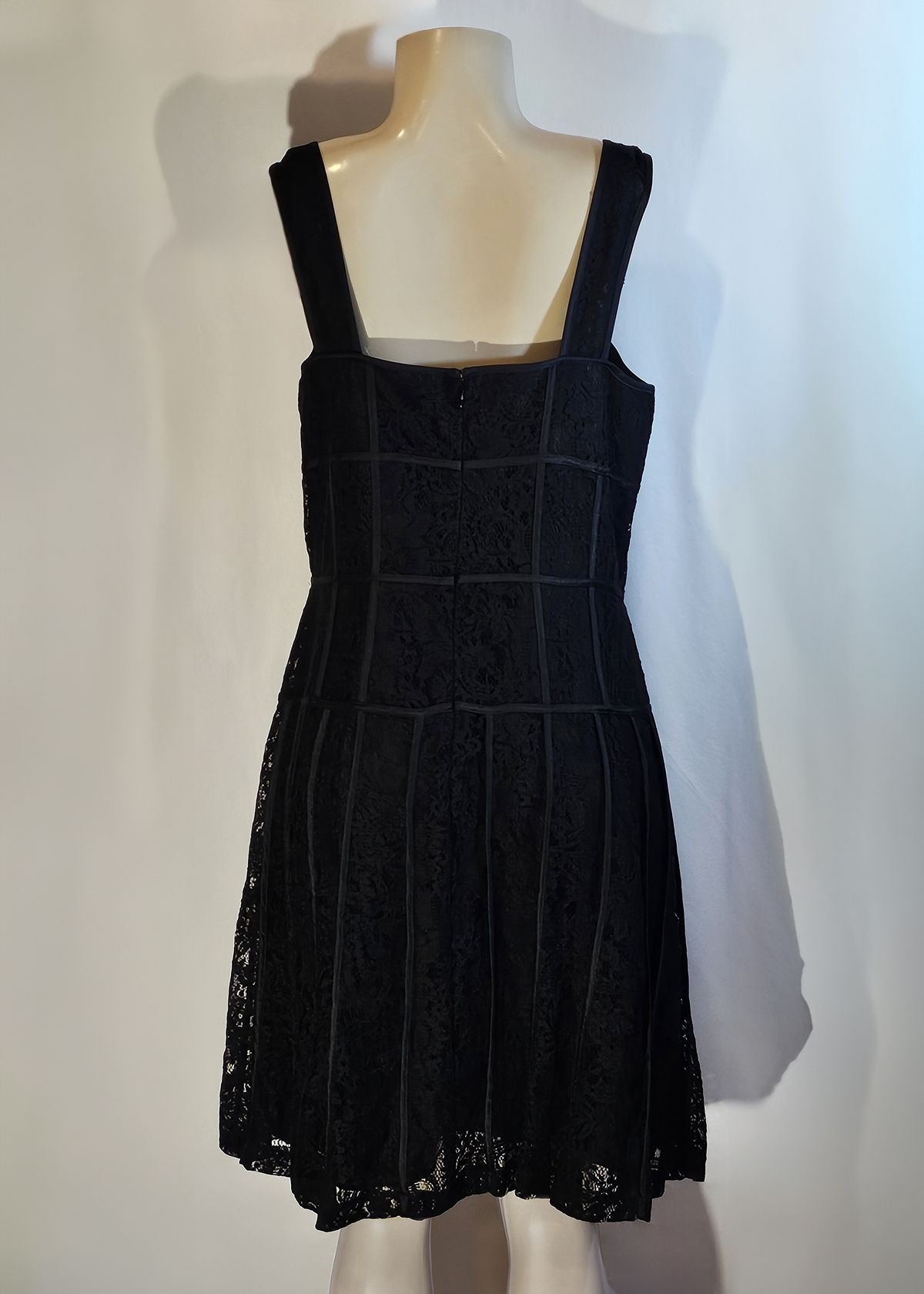 Size 12 Prom Lace Black Cocktail Dress on Queenly