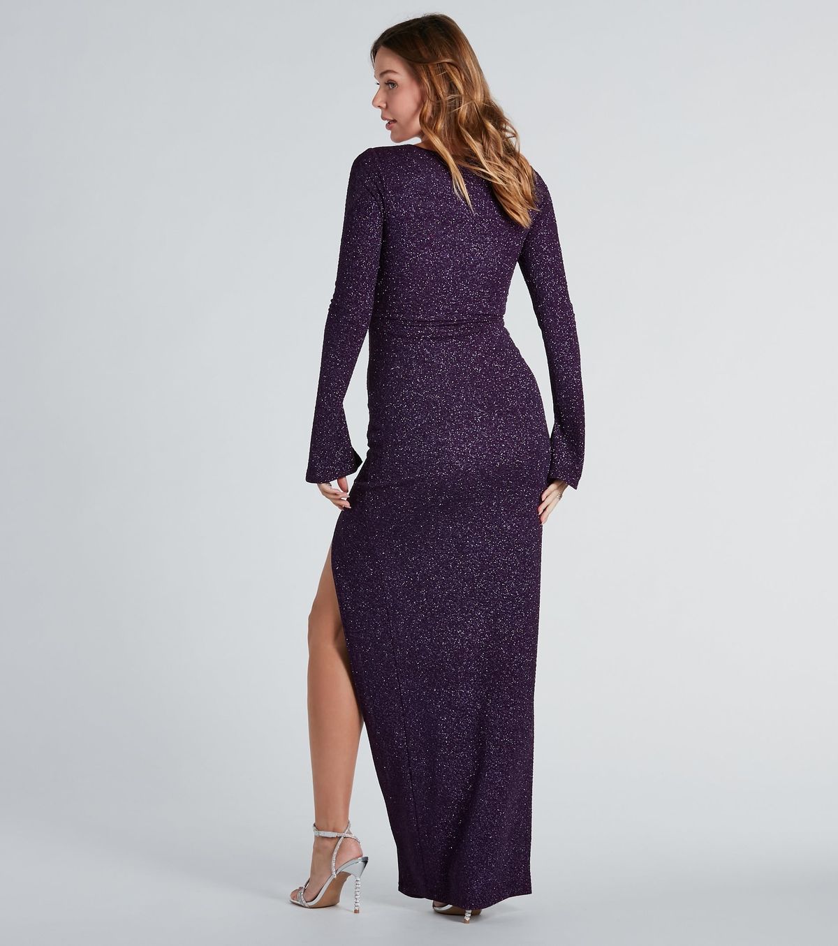 Style 05002-7627 Windsor Size M Bridesmaid Long Sleeve Purple Side Slit Dress on Queenly