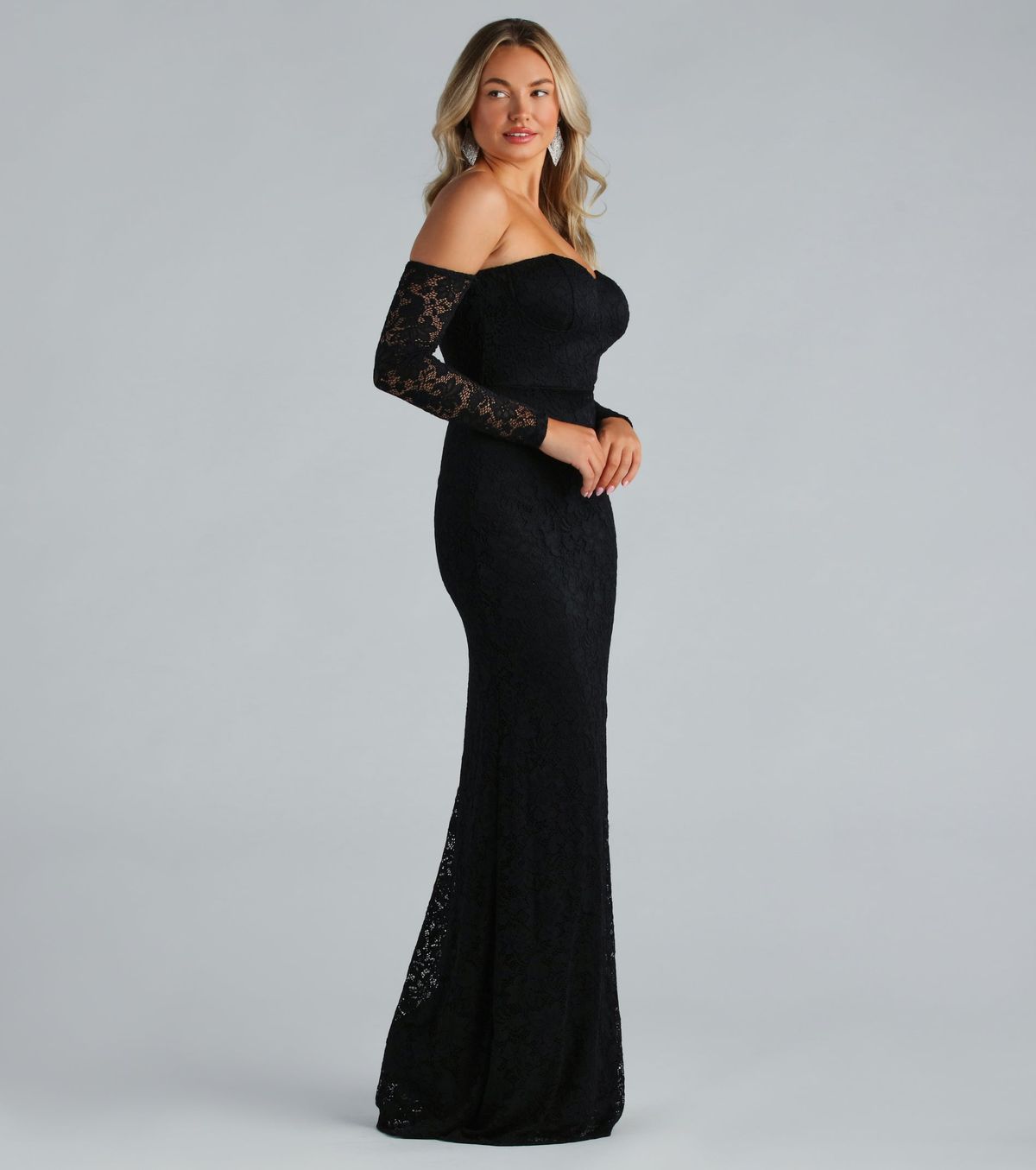 Style 05002-7486 Windsor Size XS Bridesmaid Long Sleeve Lace Black Mermaid Dress on Queenly
