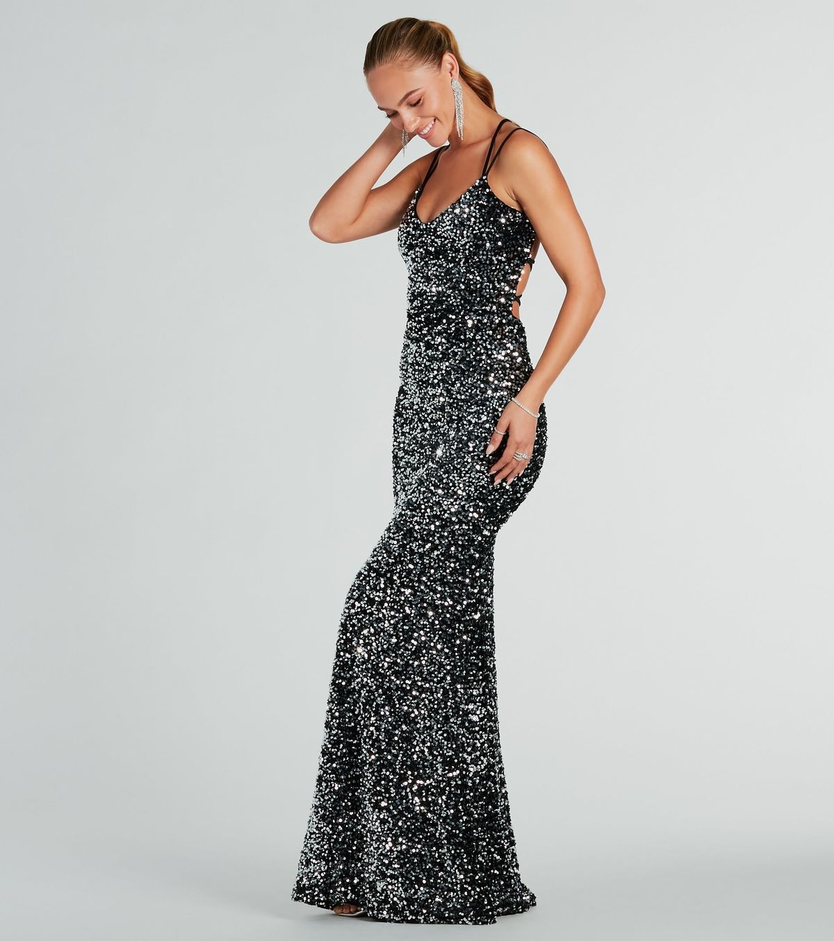 Style 05002-8260 Windsor Size L Bridesmaid Velvet Black Mermaid Dress on Queenly