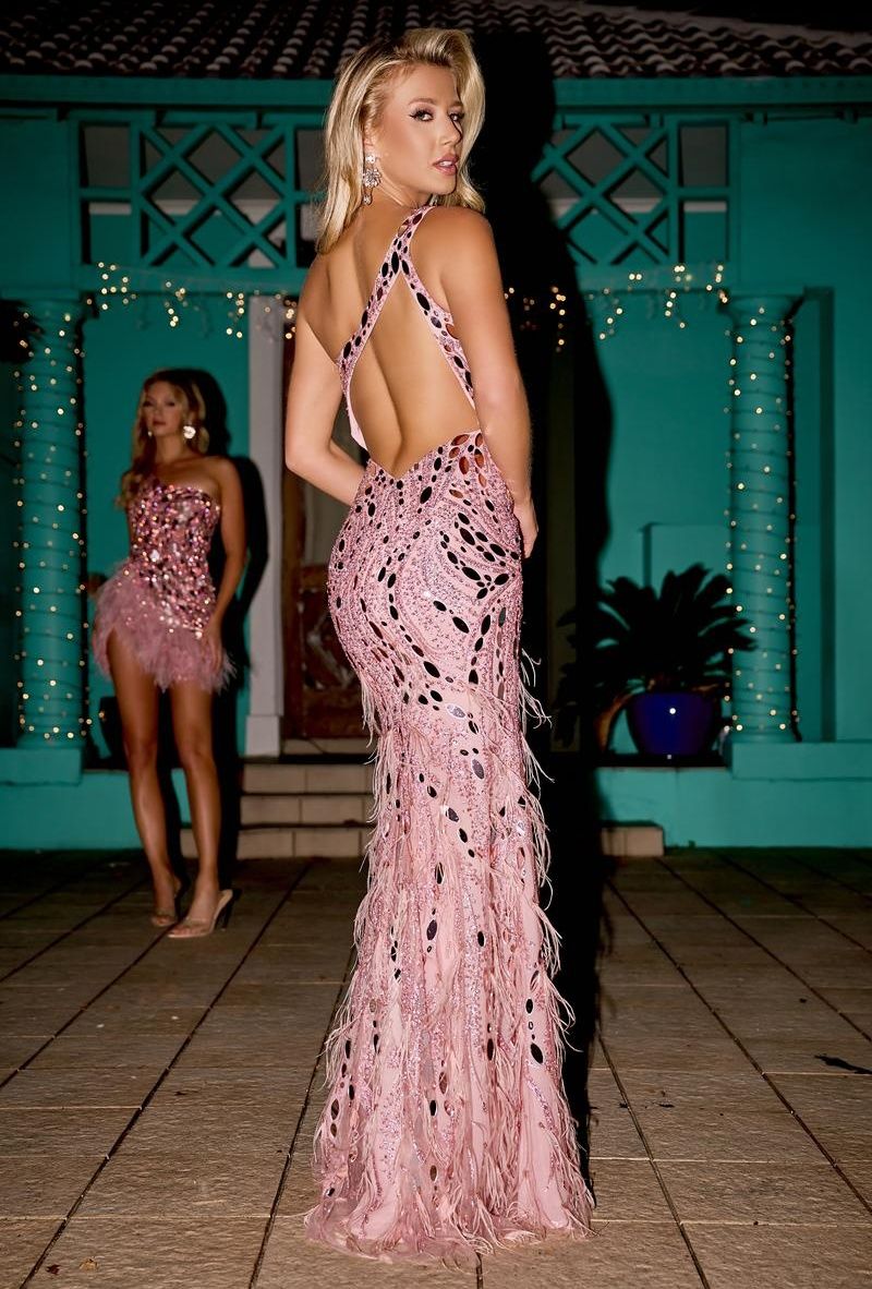 Style PS24622 Portia and Scarlett Size 6 Prom Pink Side Slit Dress on Queenly
