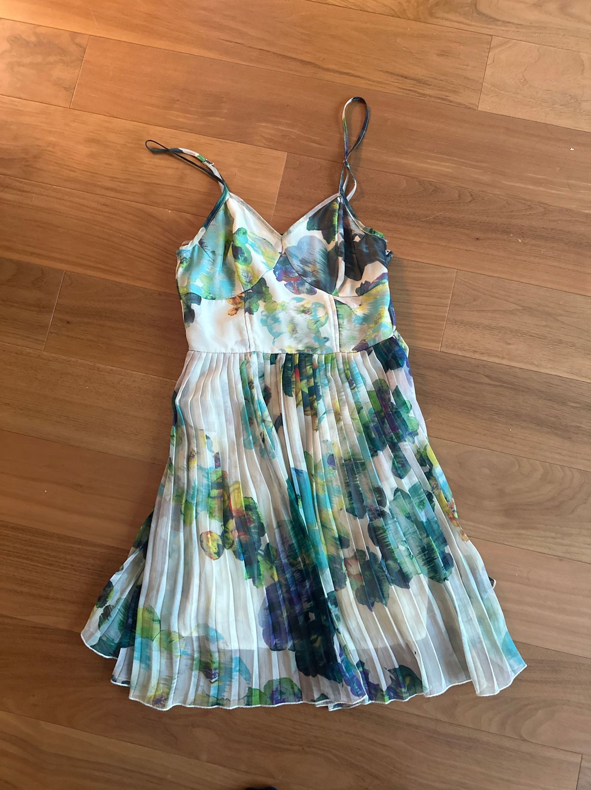 Size 0 Plunge Multicolor Cocktail Dress on Queenly