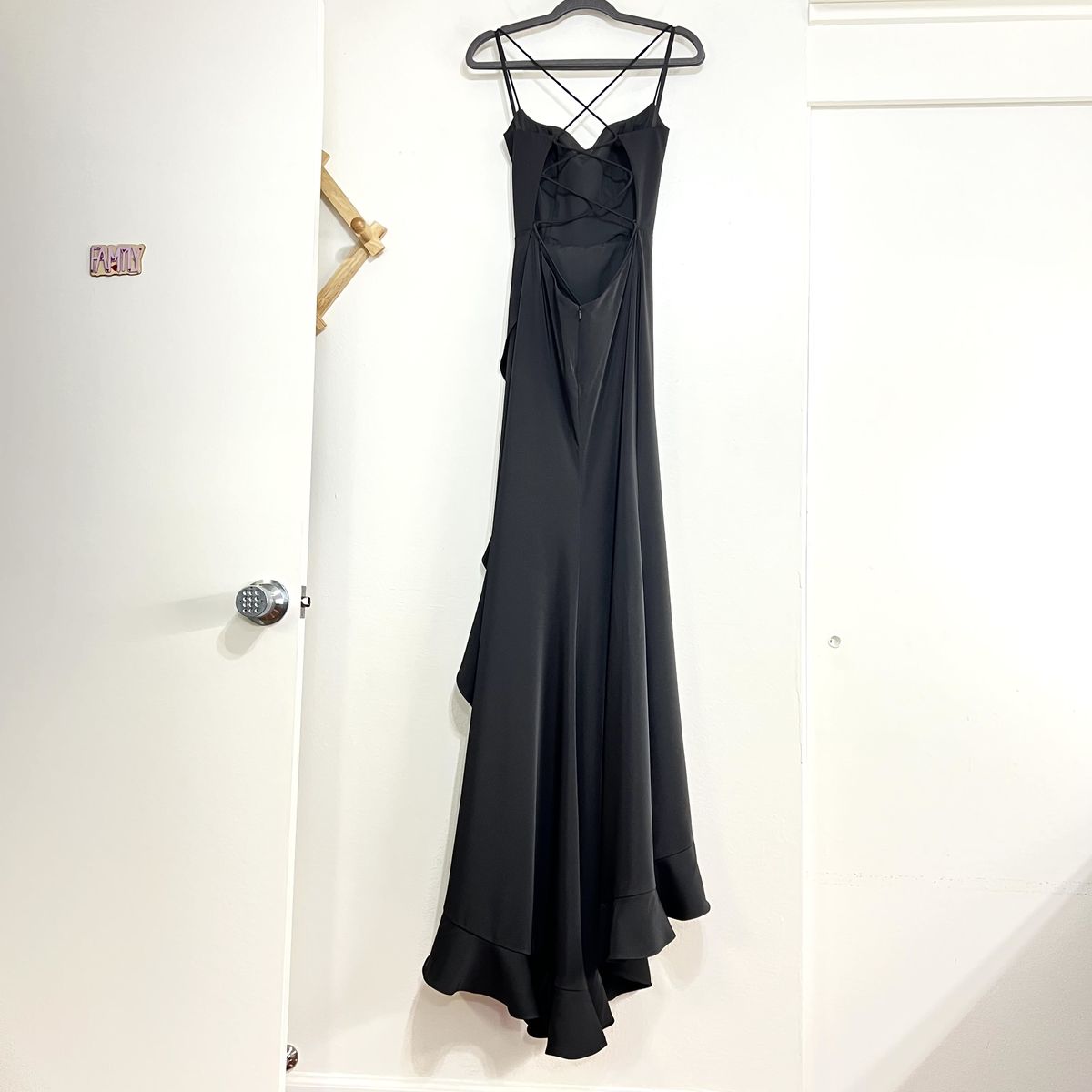 Style 28294 La Femme Size 10 Prom Black Side Slit Dress on Queenly