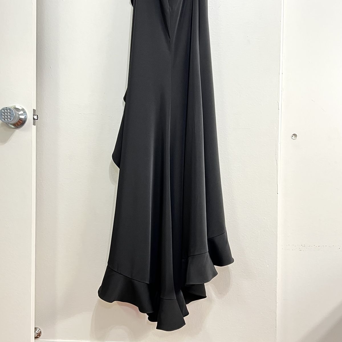 Style 28294 La Femme Size 10 Prom Black Side Slit Dress on Queenly