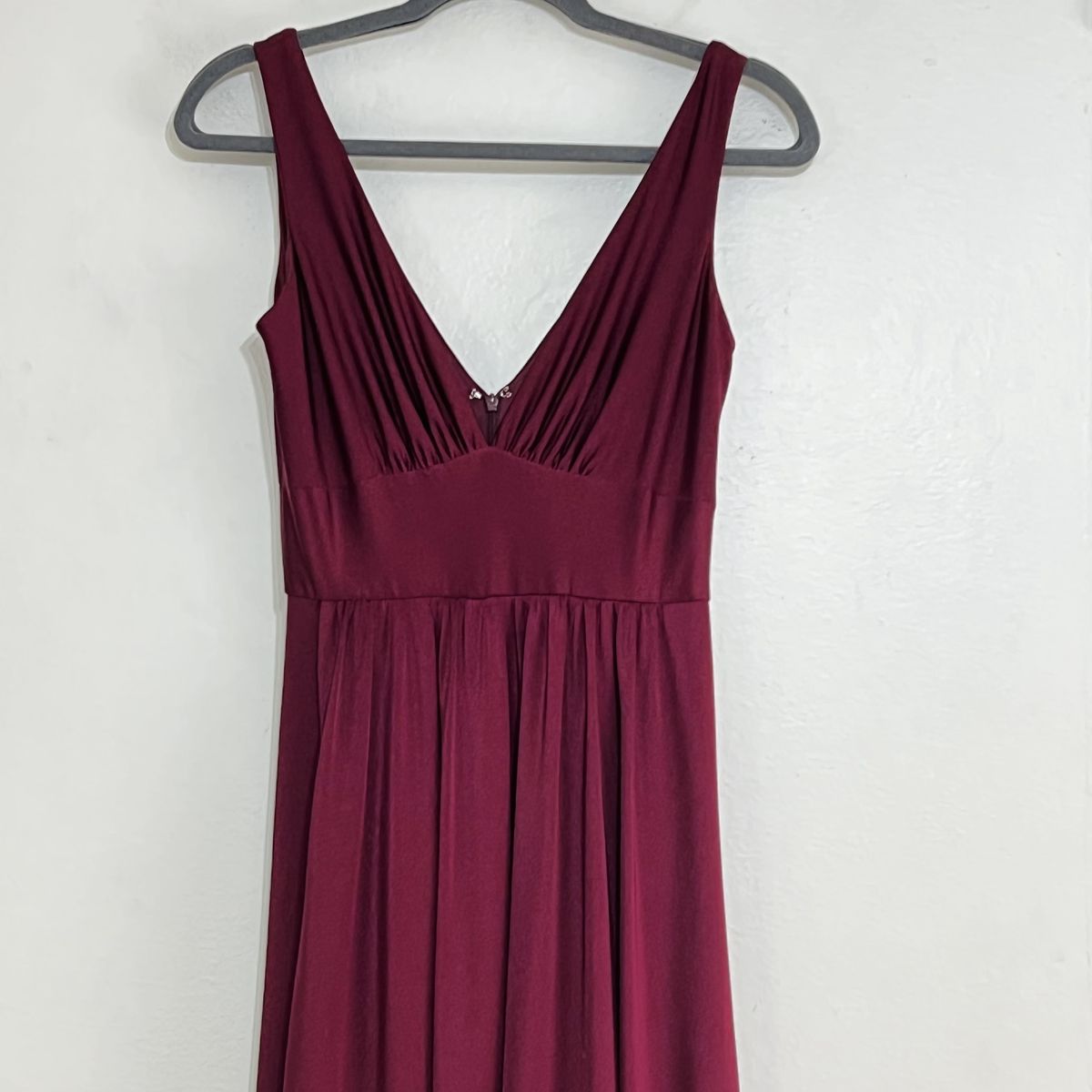 Style 28547 La Femme Size 14 Plunge Red Side Slit Dress on Queenly
