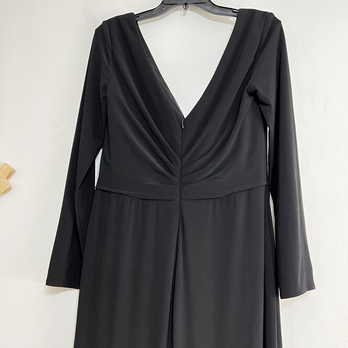 Style 29044 La Femme Plus Size 20 Plunge Black Side Slit Dress on Queenly