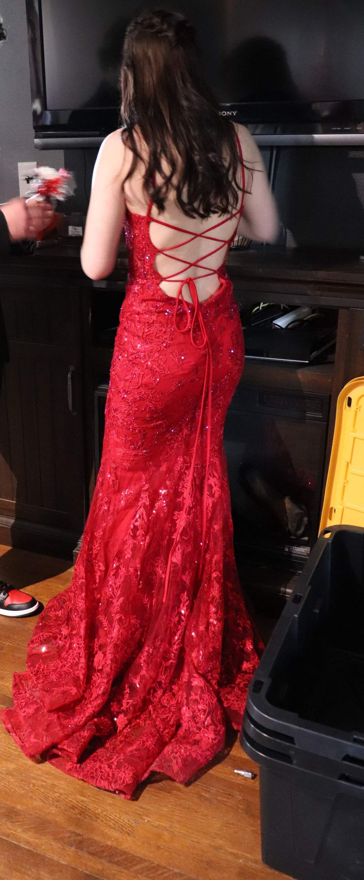 Ellie Wilde Size 0 Prom Red Mermaid Dress on Queenly