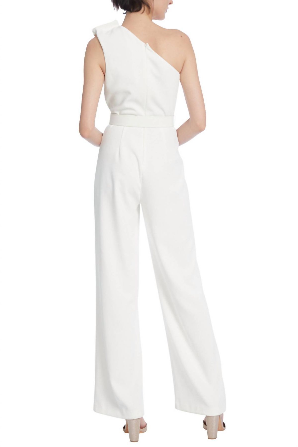 Style 1-1110556468-1901 BADGLEY MISCHKA Size 6 One Shoulder White Formal Jumpsuit on Queenly