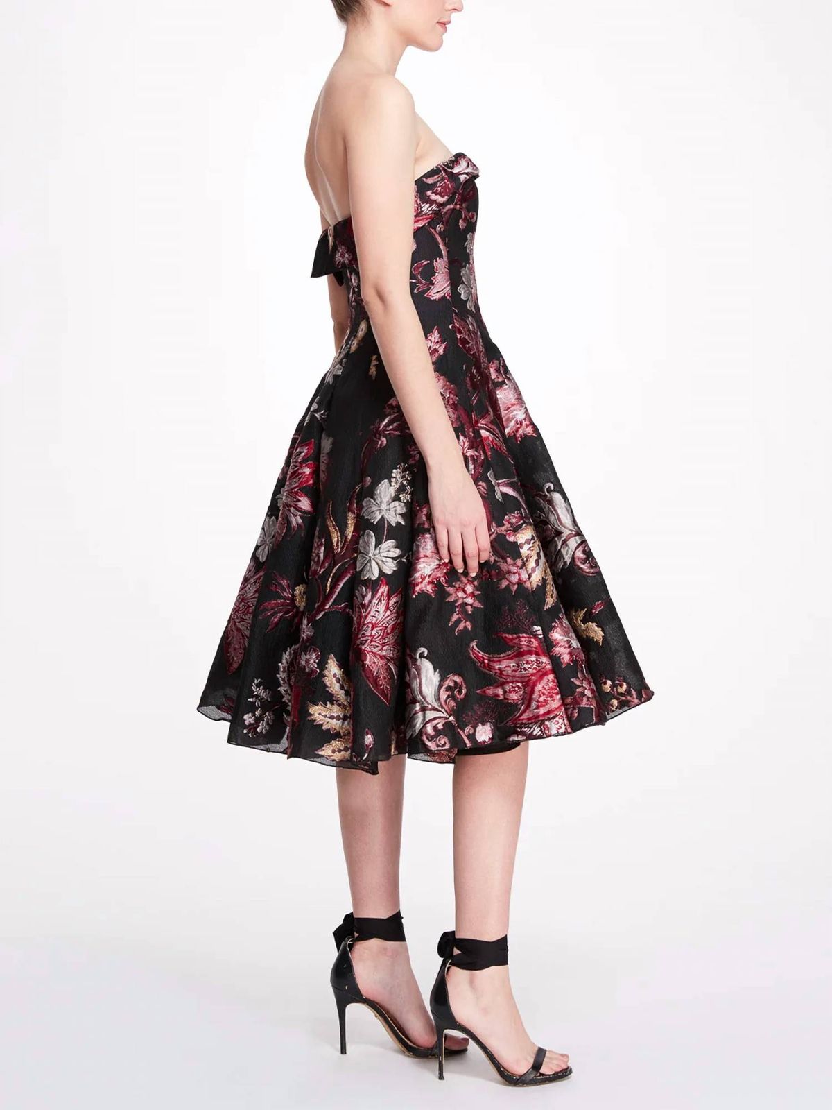 Style 1-1312143521-1901 Marchesa Size 6 Strapless Floral Black Cocktail Dress on Queenly