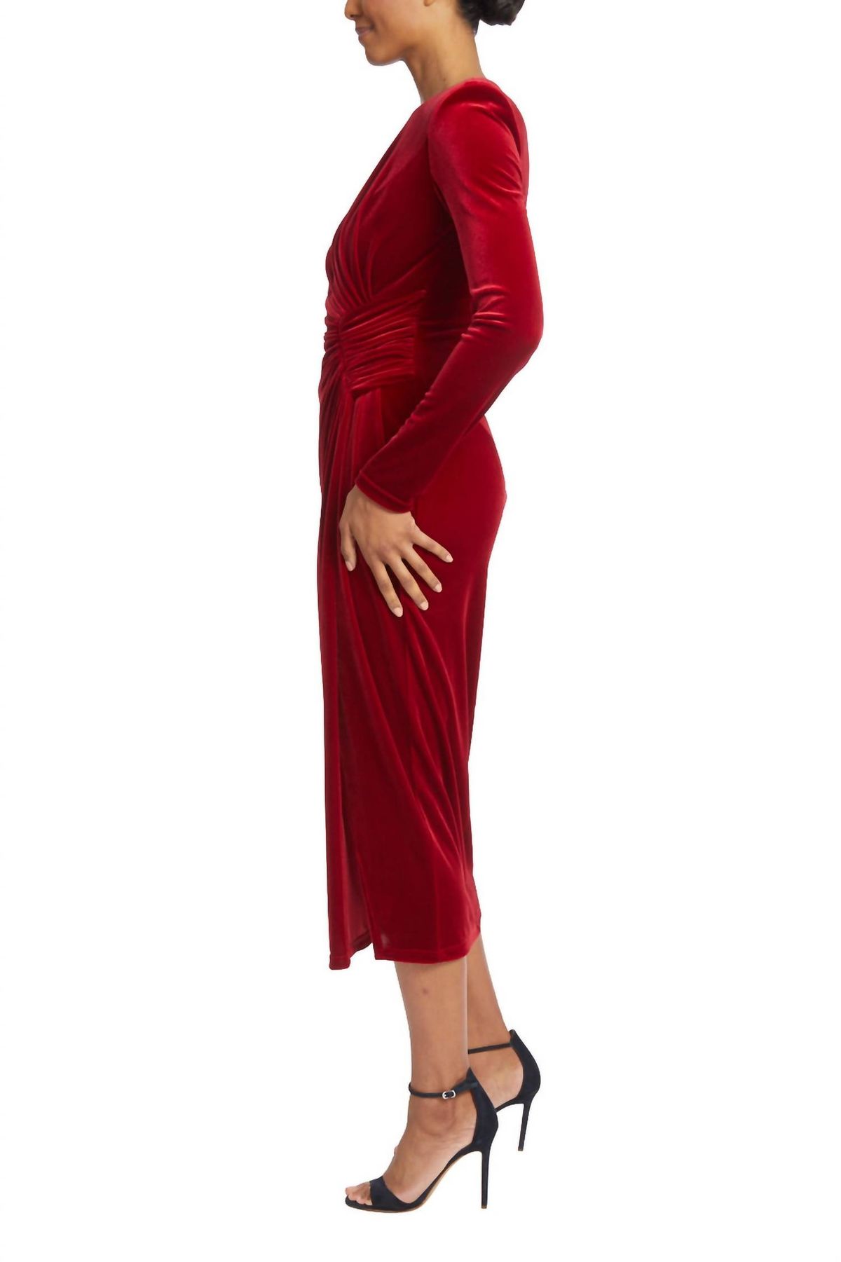 Style 1-1404817573-1498 BADGLEY MISCHKA Size 4 Long Sleeve Velvet Red Cocktail Dress on Queenly