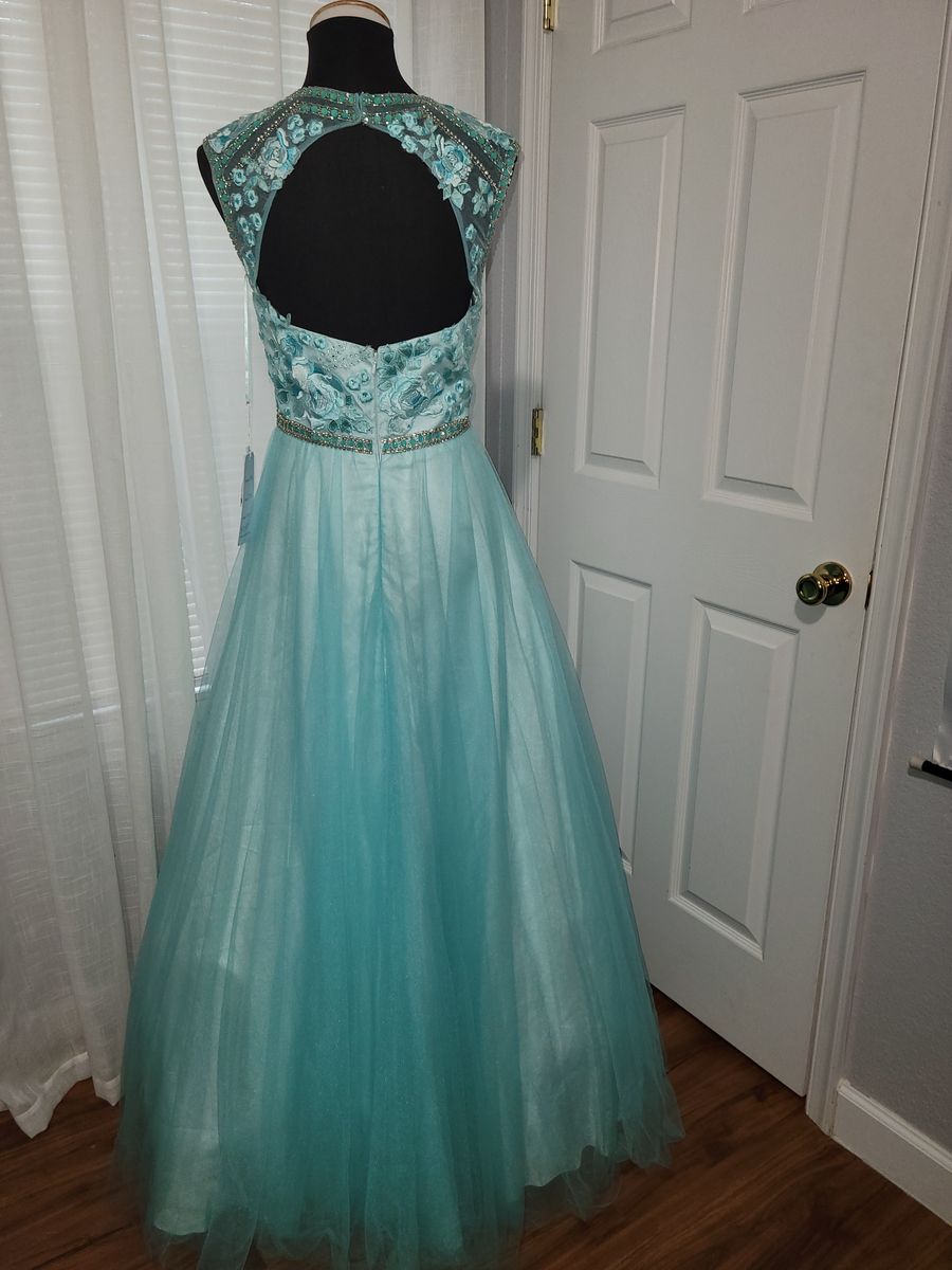 Nina Canacci Size 12 Prom Light Blue A-line Dress on Queenly