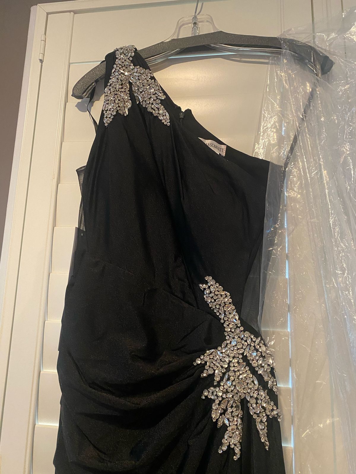 Style PS23369 Portia and Scarlett Size 6 Prom One Shoulder Sequined Black Side Slit Dress on Queenly