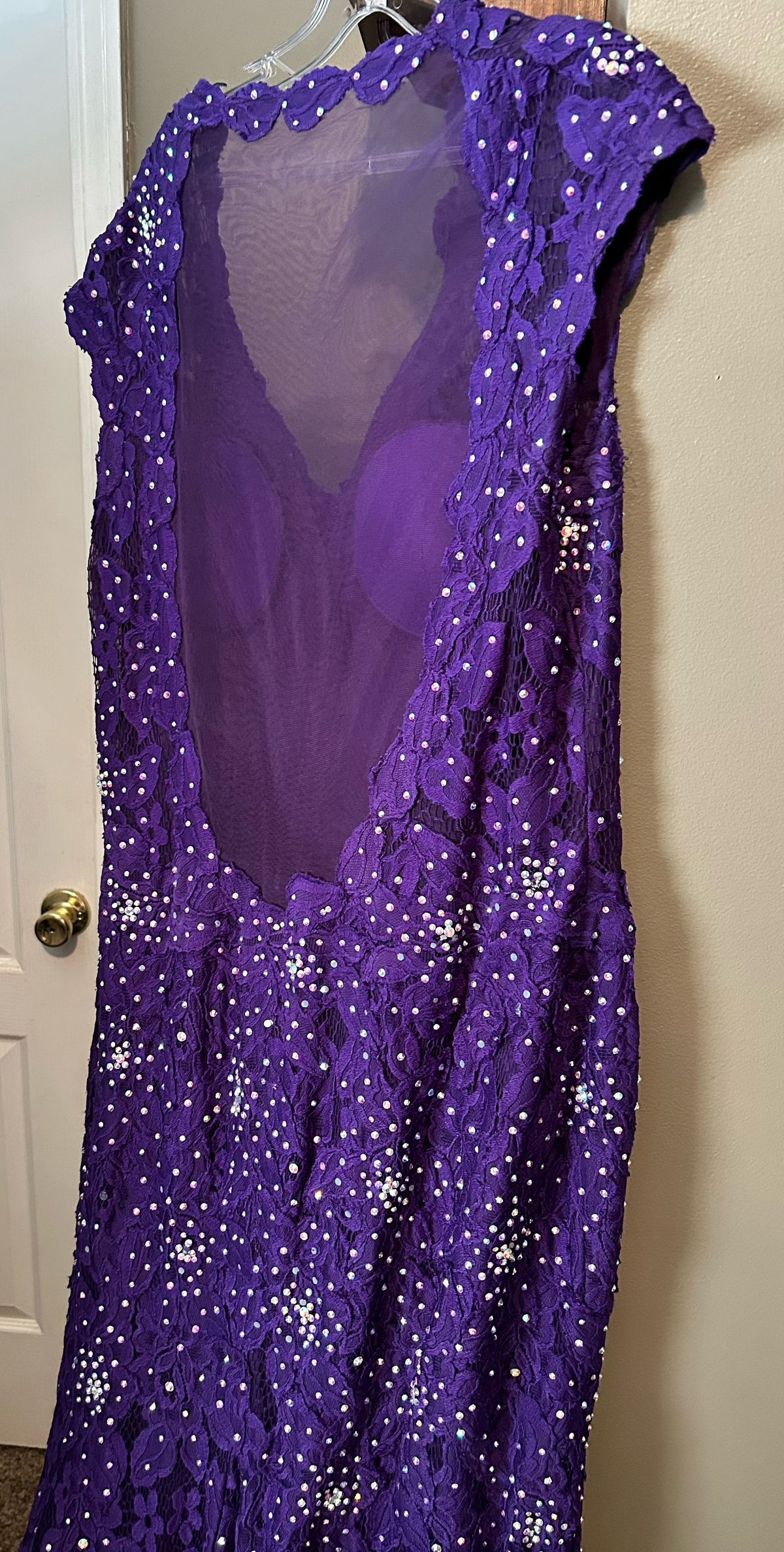 Plus Size 18 Prom Plunge Purple A-line Dress on Queenly