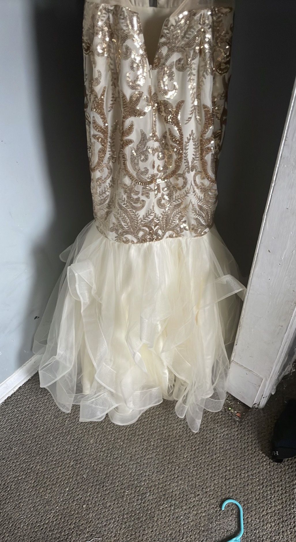 Size 6 Prom Gold Mermaid Dress on Queenly