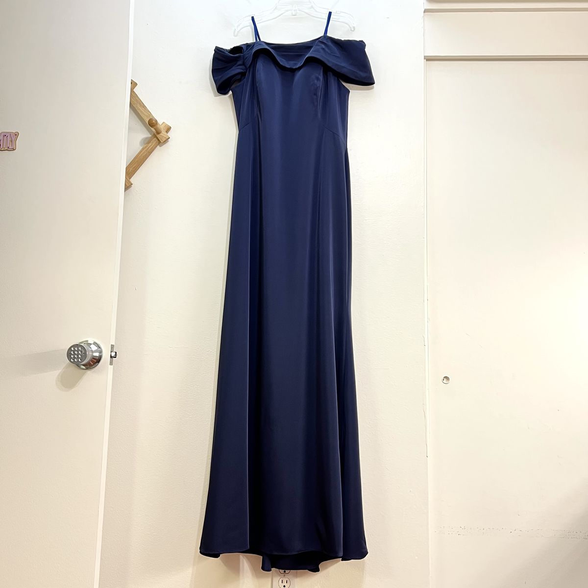 Style 29537 La Femme Size 12 Off The Shoulder Navy Blue Floor Length Maxi on Queenly
