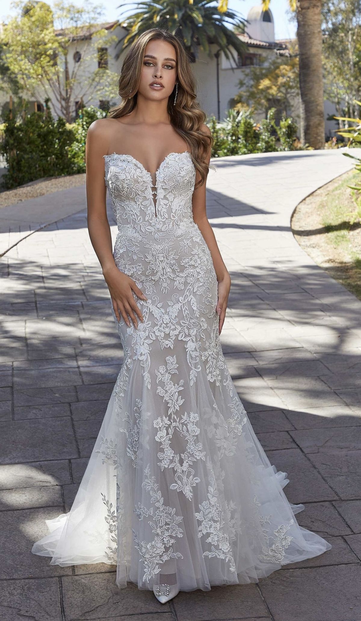Style 11475 MoriLee Size 10 White Ball Gown on Queenly