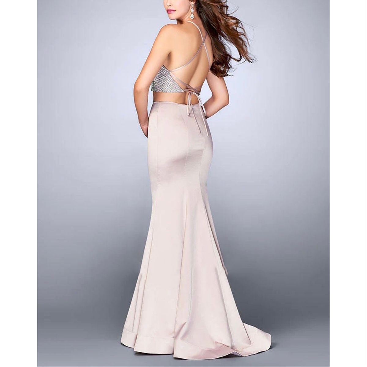Style 24243 La Femme Size 6 Prom Nude A-line Dress on Queenly