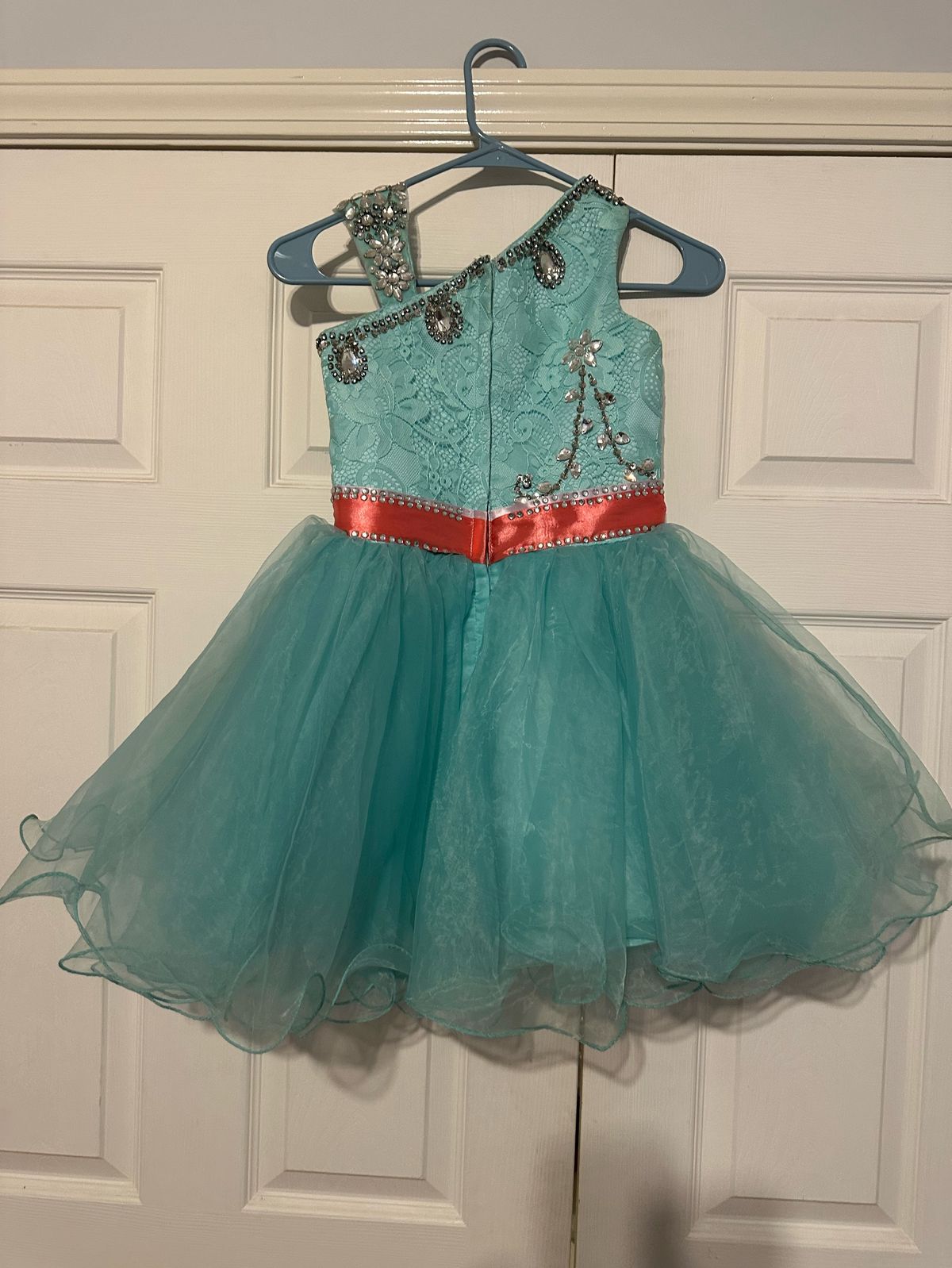 Girls Size 7 Pageant One Shoulder Turquoise Blue Ball Gown on Queenly