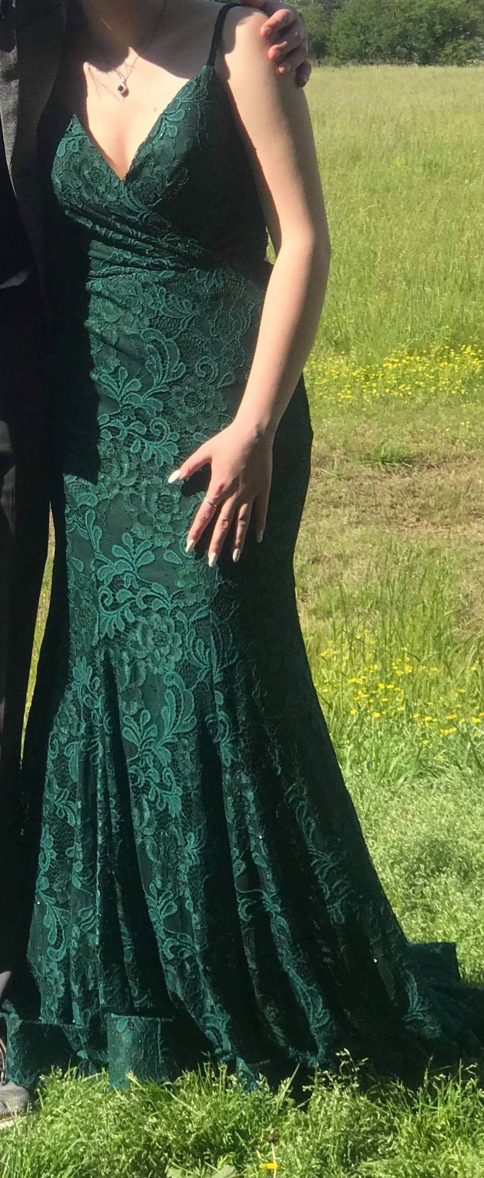 Style 28564 La Femme Size 6 Prom Plunge Green Mermaid Dress on Queenly