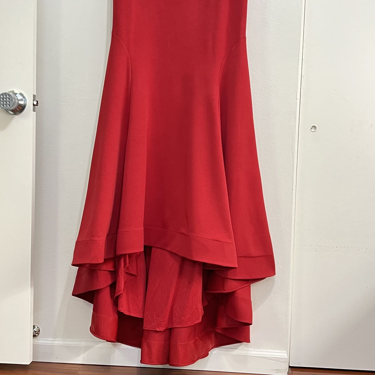 Style 28963 La Femme Plus Size 18 Off The Shoulder Red Dress With Train on Queenly
