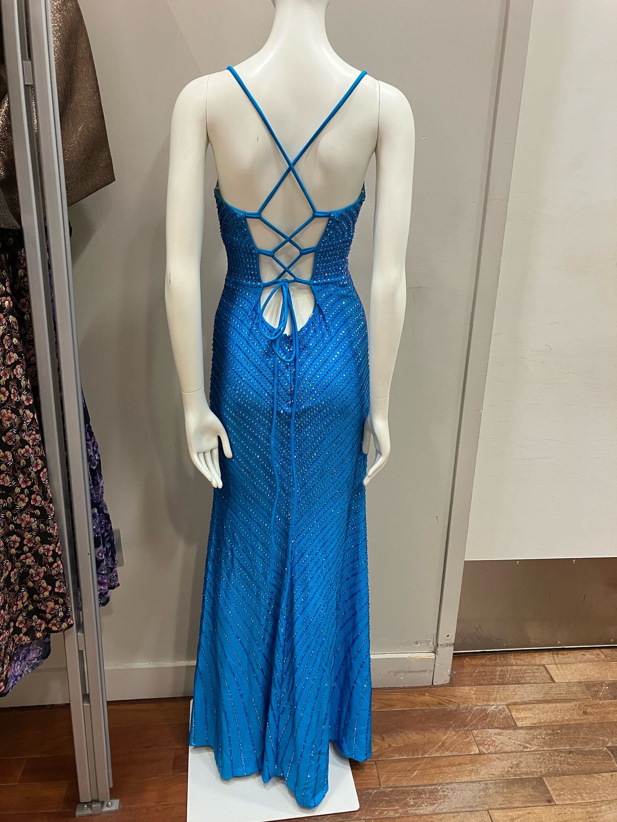 Faviana Size 4 Prom Plunge Blue Mermaid Dress on Queenly