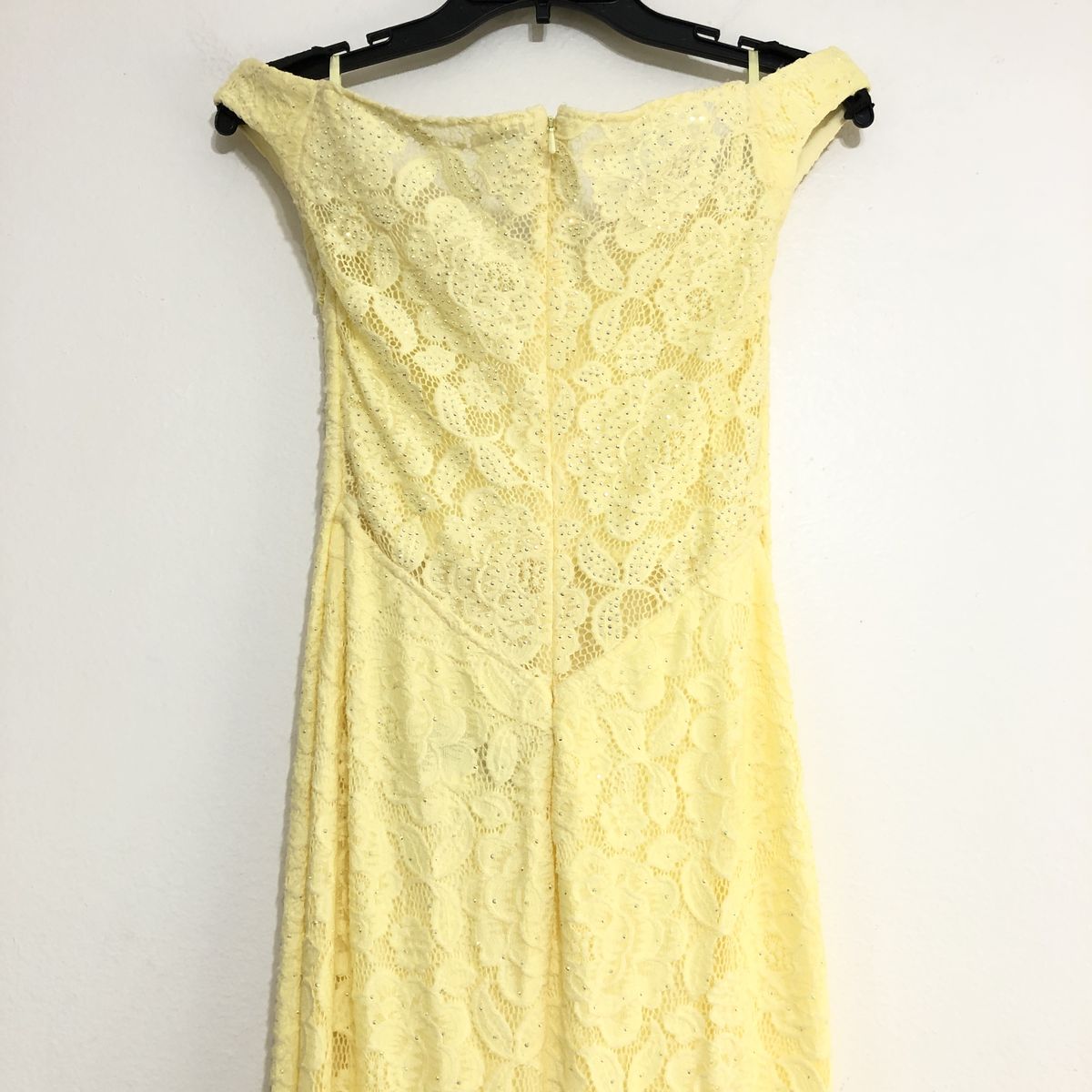 Style 28301 La Femme Size 4 Prom Off The Shoulder Lace Yellow Side Slit Dress on Queenly