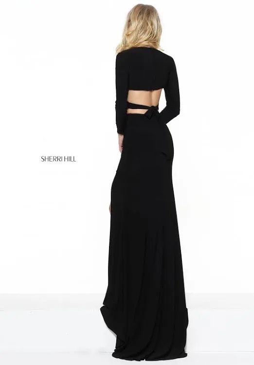 Sherri Hill Size 0 Prom Black A-line Dress on Queenly