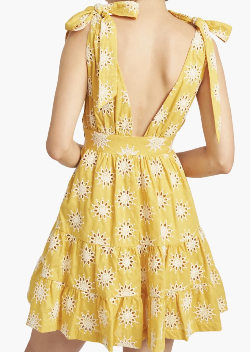 Style 1-4093510771-2696 En Saison Size L Yellow Cocktail Dress on Queenly