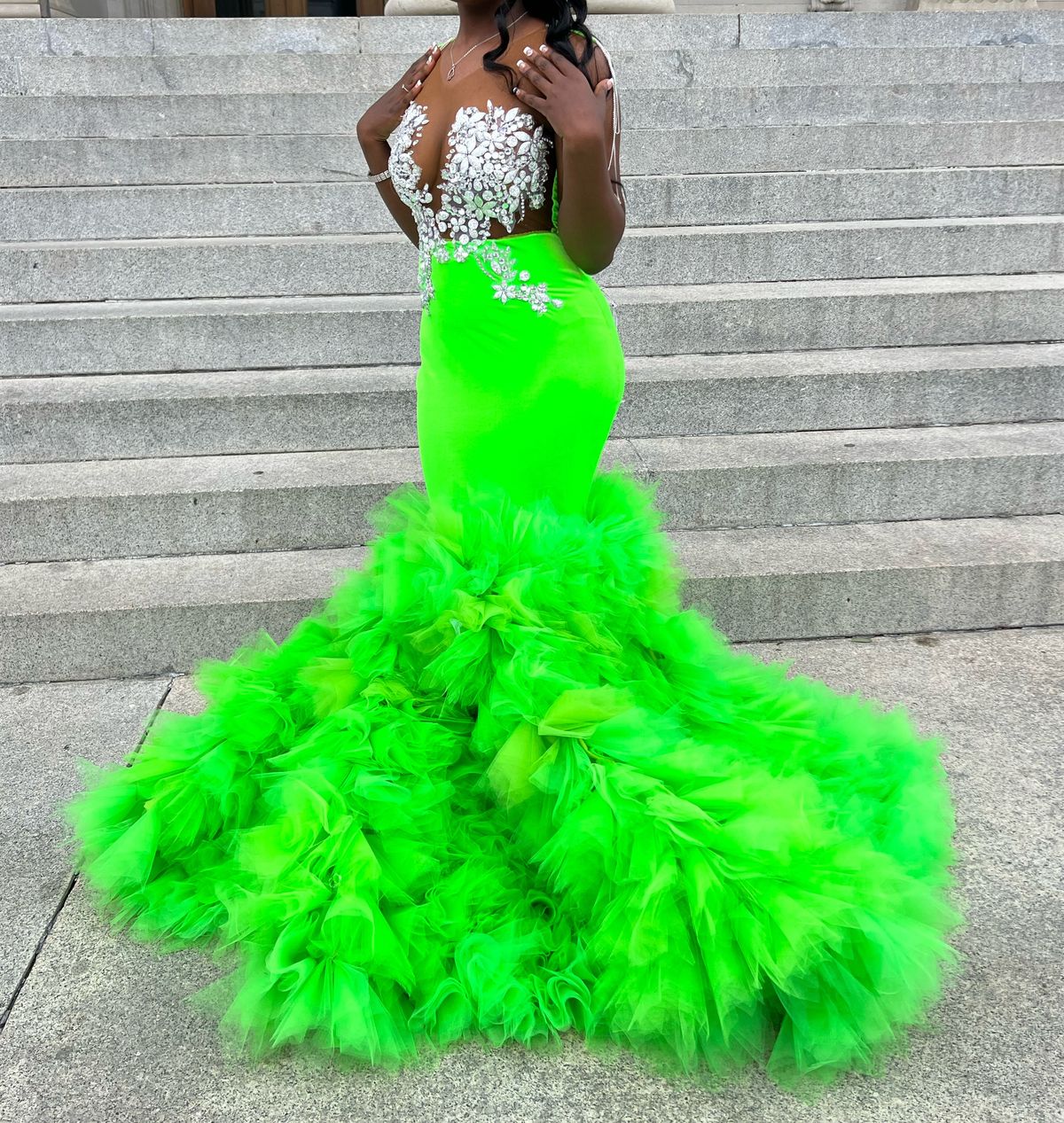Girls Size 12 Prom Plunge Velvet Green Mermaid Dress on Queenly