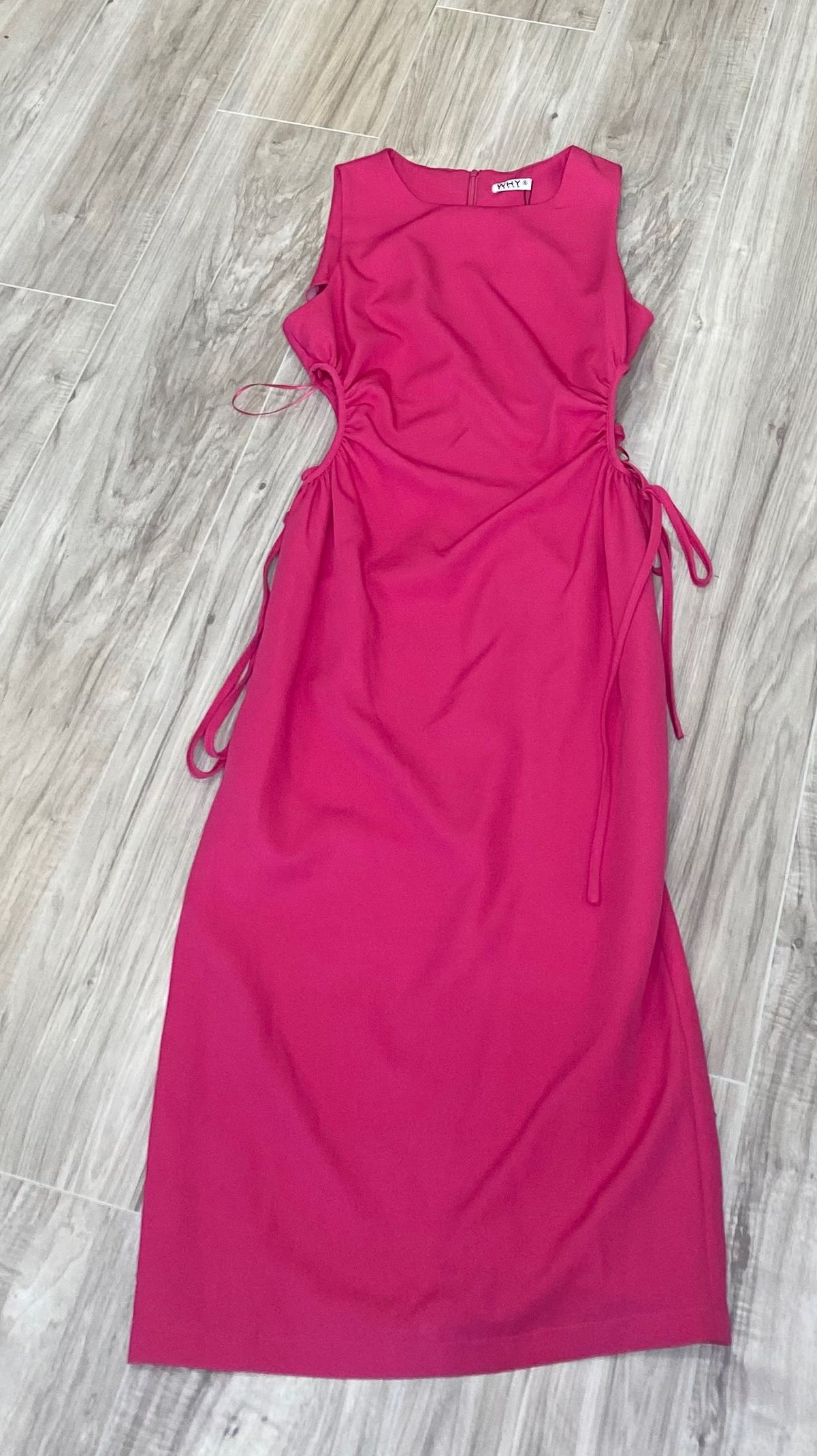 Why dress Size M Pink Cocktail Dress on Queenly