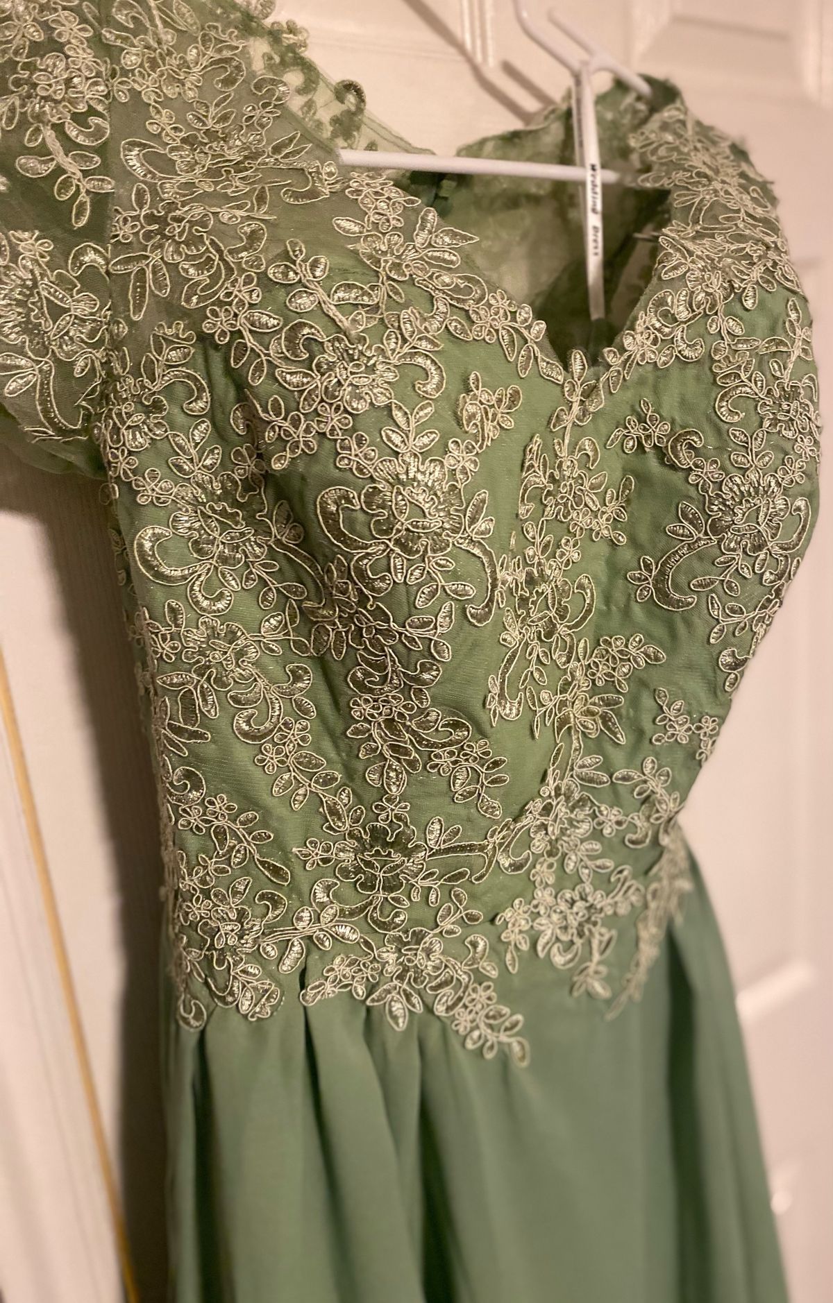 Vnaix Size 14 Cap Sleeve Green A-line Dress on Queenly