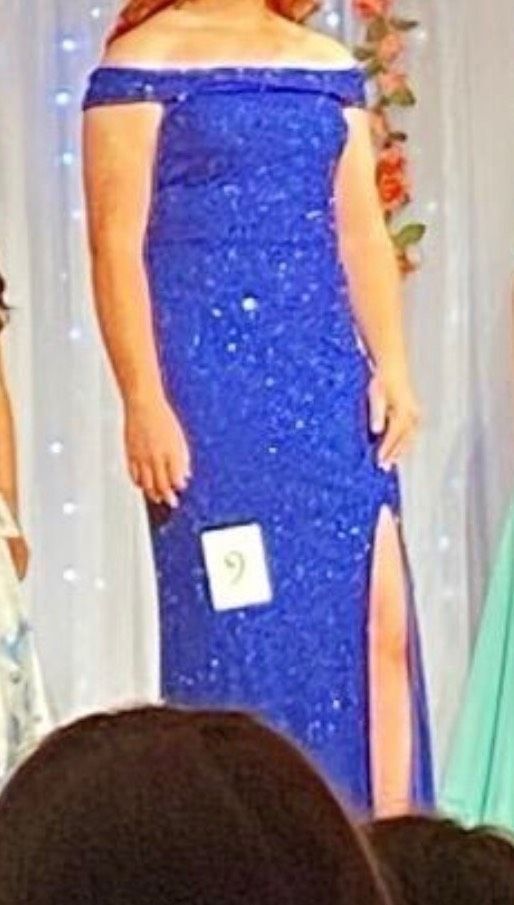 Ashley Lauren Size 10 Prom Off The Shoulder Blue Side Slit Dress on Queenly