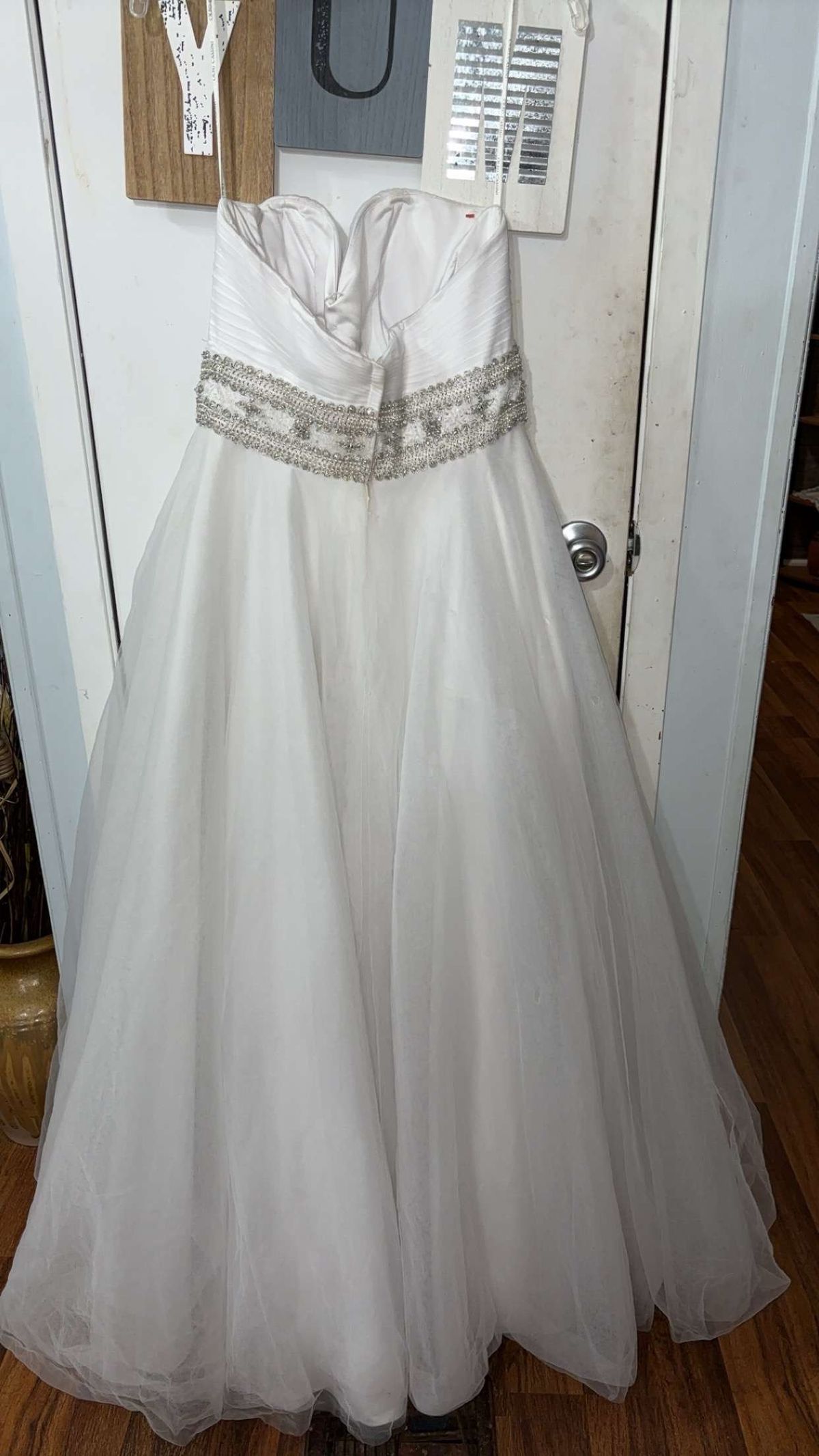 Oleg Cassini Size 12 Prom Strapless White Ball Gown on Queenly